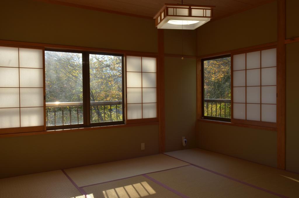 Soratobu Usagi Myoko Kamer foto